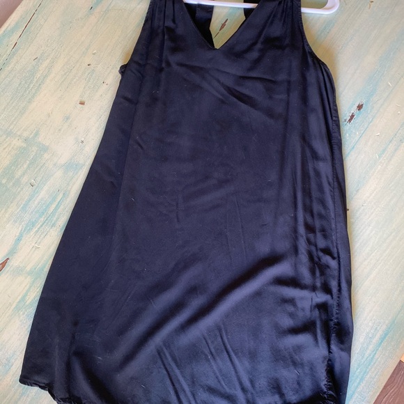 LBD - Picture 3 of 4